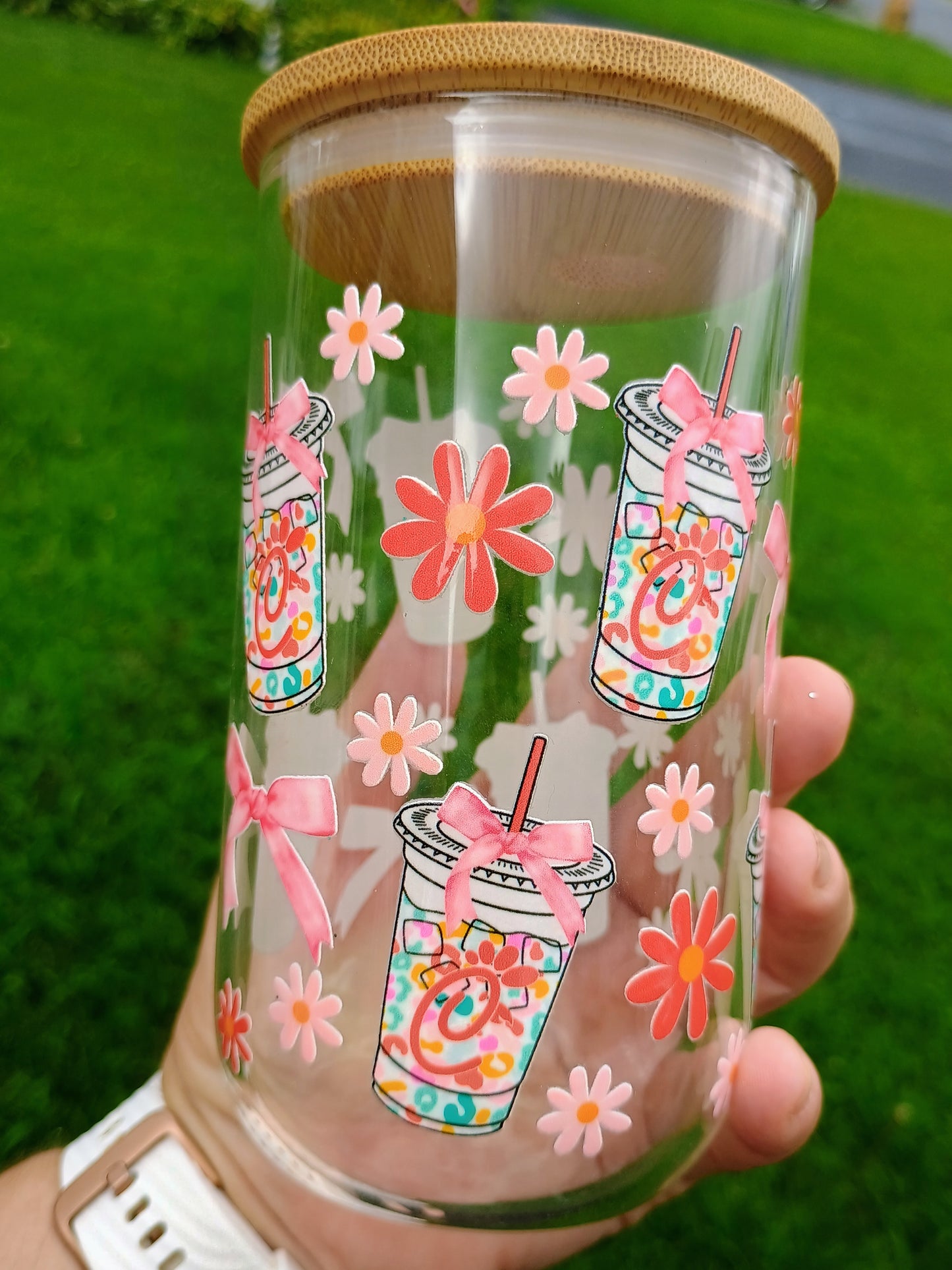 Chicken sandwiches and bows 💕 glass can with bamboo lid and straw